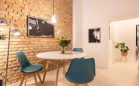 Great 2-Room Apartment